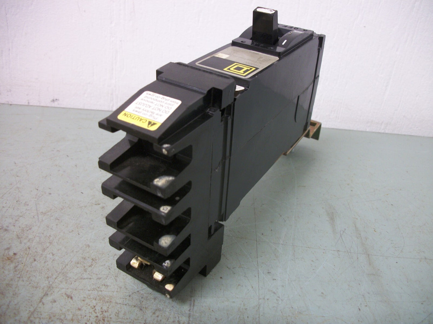 SQUARE D I-LINE FY CIRCUIT BREAKER FY14020C 20AMP 277VOLT 1POLE GRAY