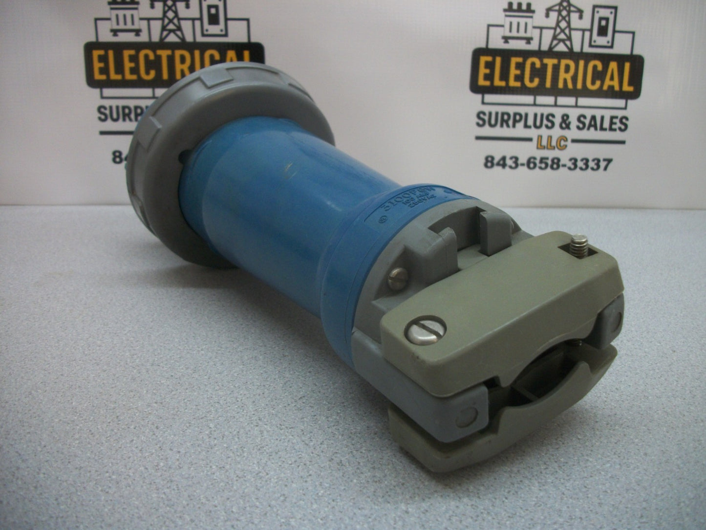 HUBBELL PIN & SLEEVE CONNECTOR PLUG HBL3100P6W 100AMP 250VOLT 2POLE 3W