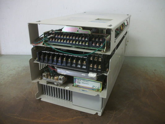 YASKAWA VARISPEED 676VH3 15HP INVERTER DRIVE CIMR-VHS4011 460VOLT 3PH 15KVA