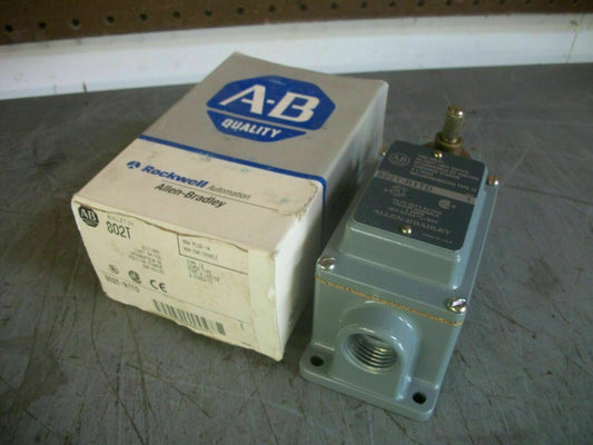 ALLEN-BRADLEY OILTIGHT LIMIT SWITCH 802T-R1TD NIB