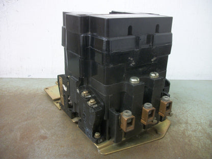 SQUARE D SIZE 3 CONTACTOR 8536SEO1 600VCOIL 3PH 600V 50HP