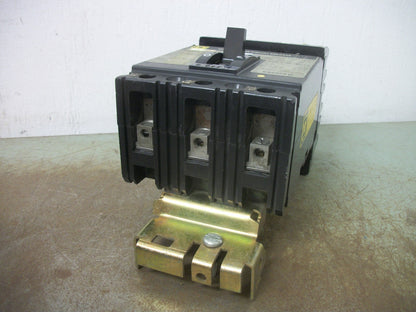 SQUARE D I-LINE FH CIRCUIT BREAKER FH36015 15AMP 600VOLT 3POLE GRAY