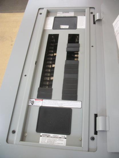 SIEMENS P1 LOAD CENTER PANELBOARD BQD 100AMP 480Y/277VOLT 3PH 4W