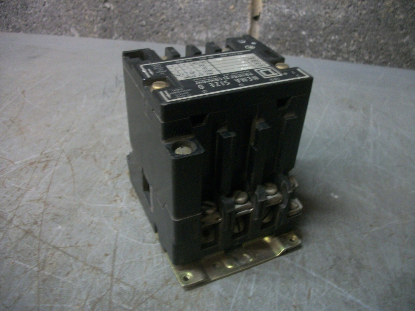 SQUARE D SIZE 0 CONTACTOR 8536SBG2 120VCOIL 3PH 600V 5HP