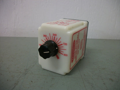 DAYTON SOLID STATE TIME DELAY RELAY 6X601F 9-900SEC 120VOLT
