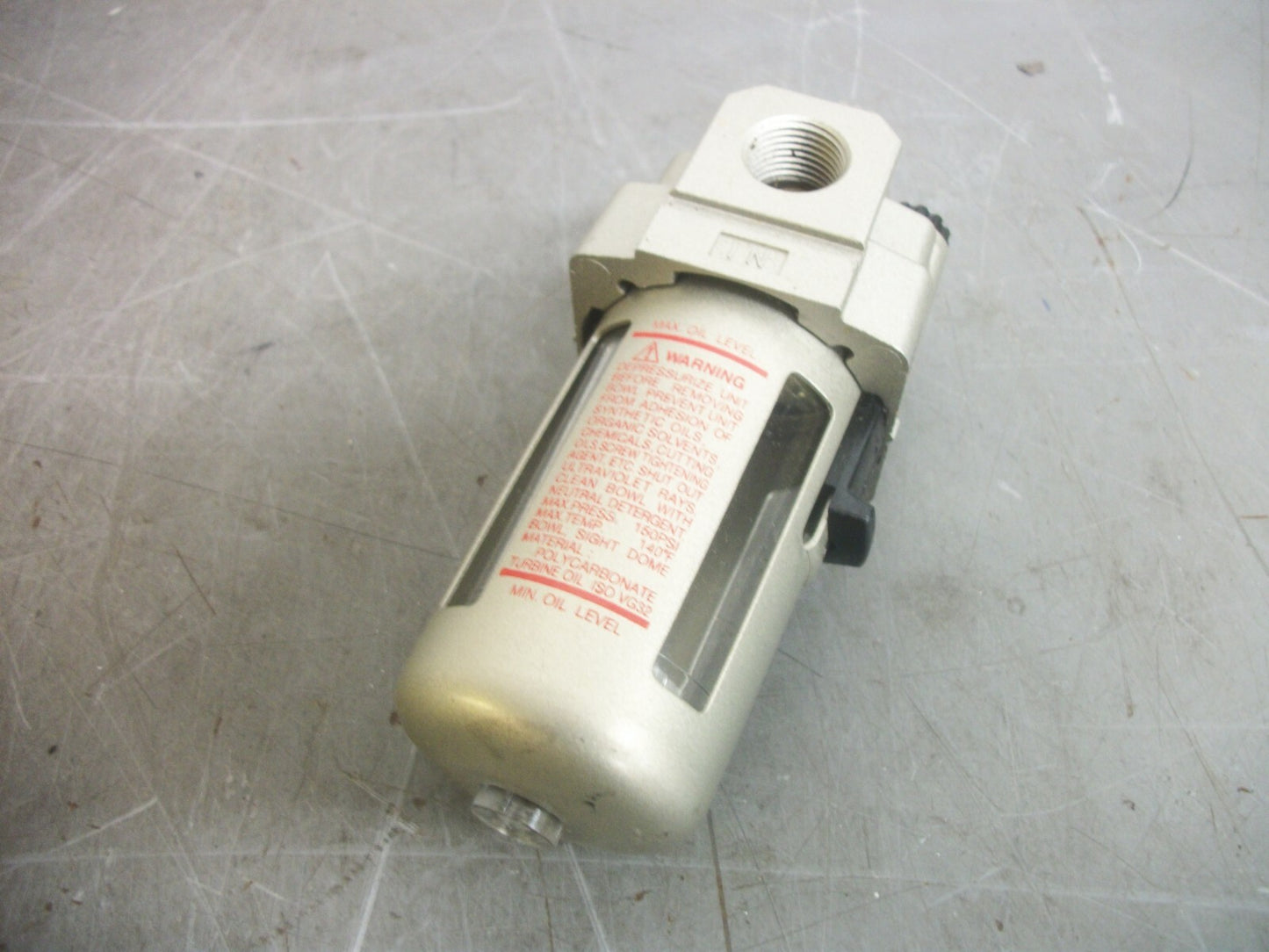 SMC 3/8" LUBRICATOR AL30-N03-2Z 150PSI