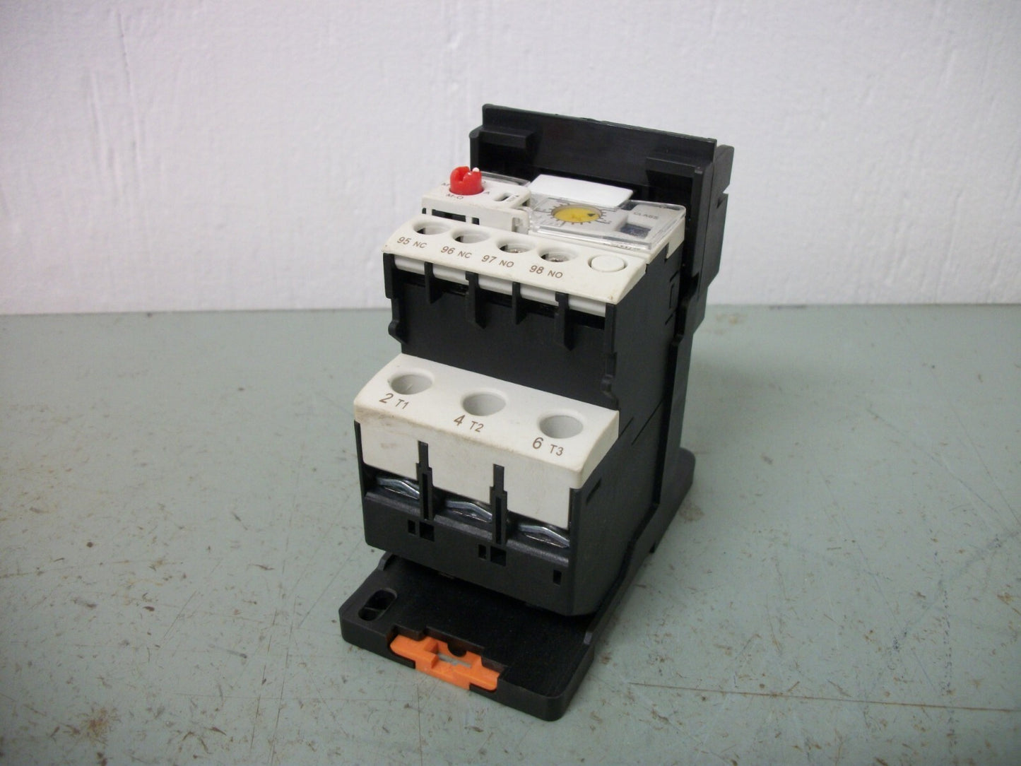 TECO ELECTRONIC OVERLOAD RELAY EOL-40P 1.6-8AMP