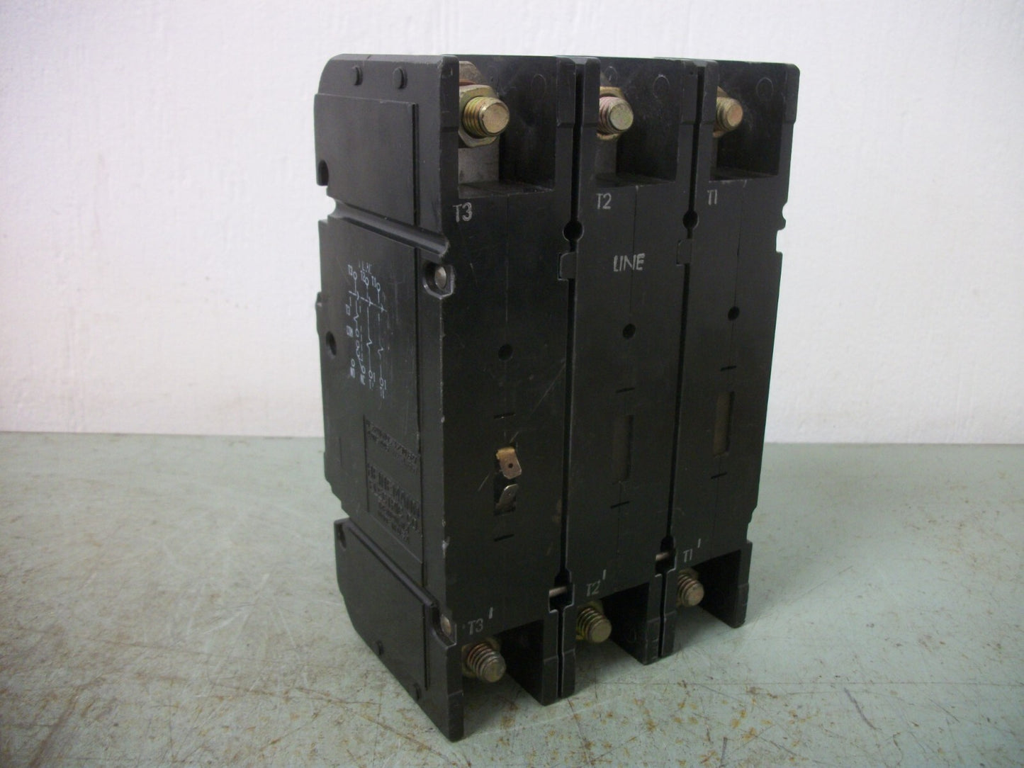 HEINEMANN CIRCUIT BREAKER GJ3-Z9-2 120AMP 240VOLT 3POLE NOB