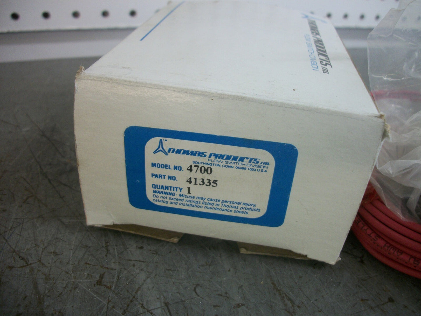 THOMAS PRODUCTS 4700 LIQUID LEVEL FLOAT SWITCH 41335 NIB