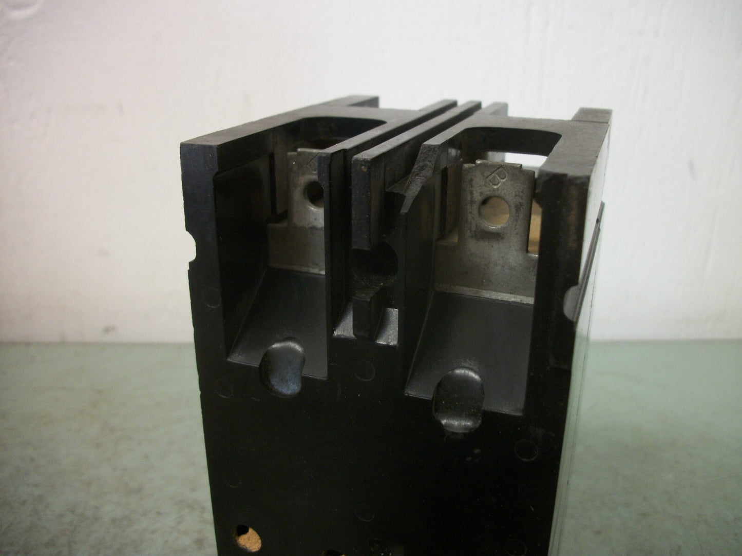 WESTINGHOUSE EHB CIRCUIT BREAKER EHB2020 20AMP 480VOLT 2POLE