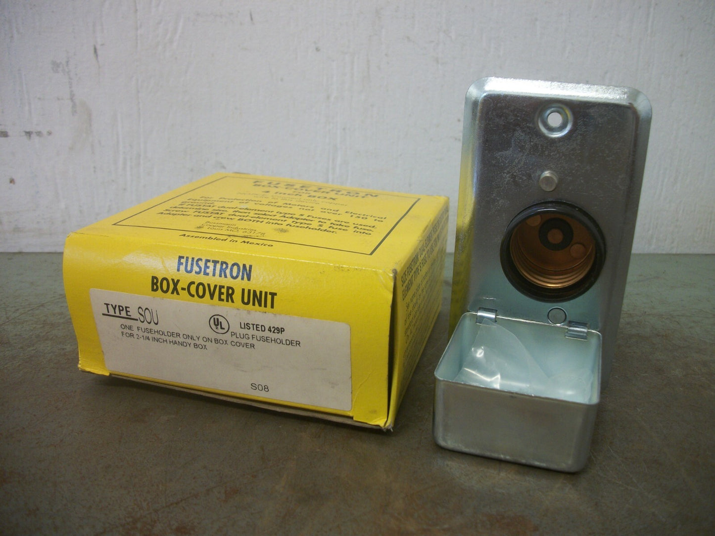 BUSSMANN FUSETRON 4" BOX-COVER UNIT SOU 15AMP 125VOLT NIB
