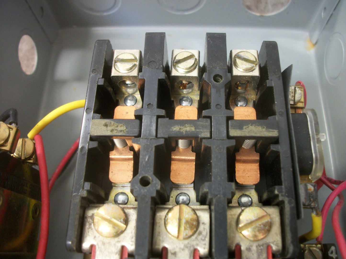 JOSLYN CLARK ENCL SIZE 2 MOTOR STARTER HP25U03 240VCOIL 45AMP 600VOLT 3PH 25HP