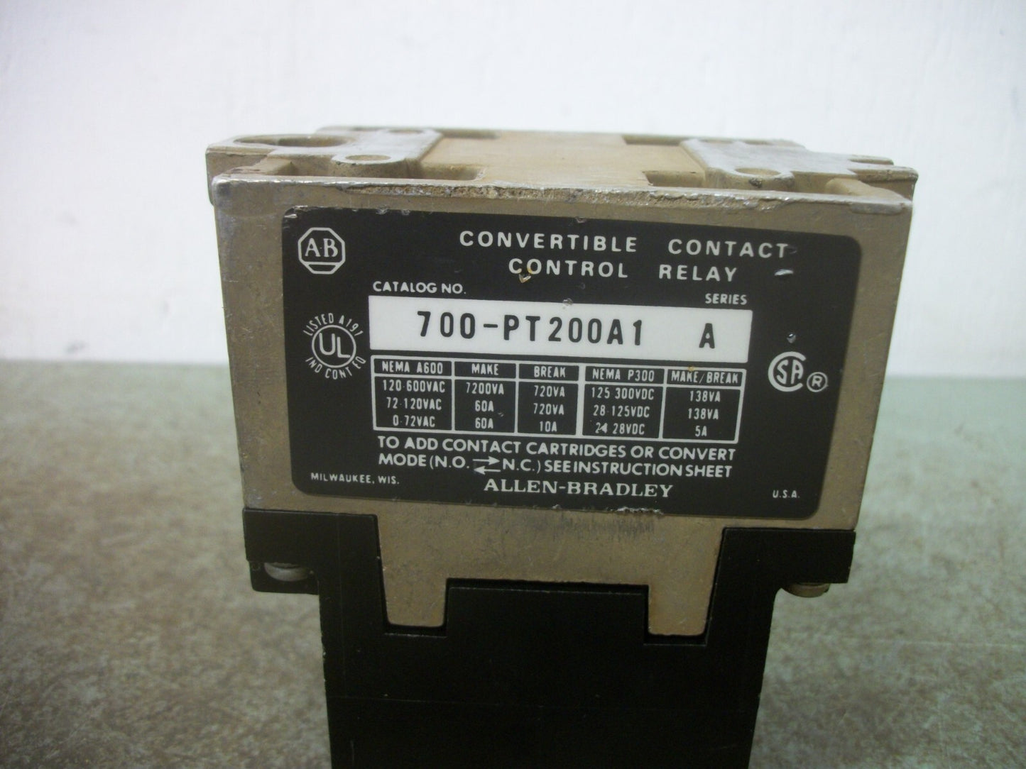 ALLEN-BRADLEY AC CONTROL RELAY 700-PT200A1 120VCOIL
