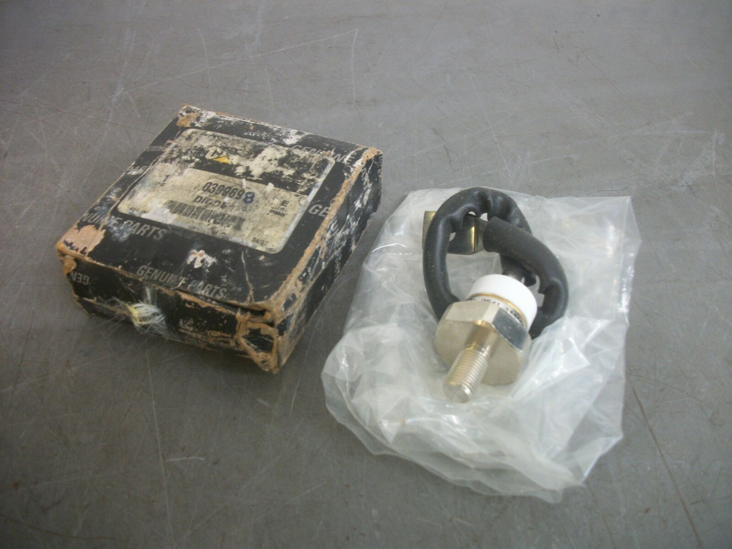 CAT DIODE 0399698 NIB