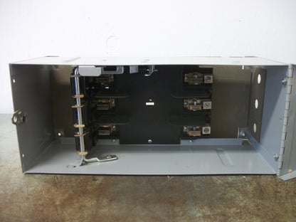 SIEMENS FUSIBLE VACU-BREAK BRANCH SWITCH V7E3603 100AMP 600VOLT 3POLE 3PH NOB