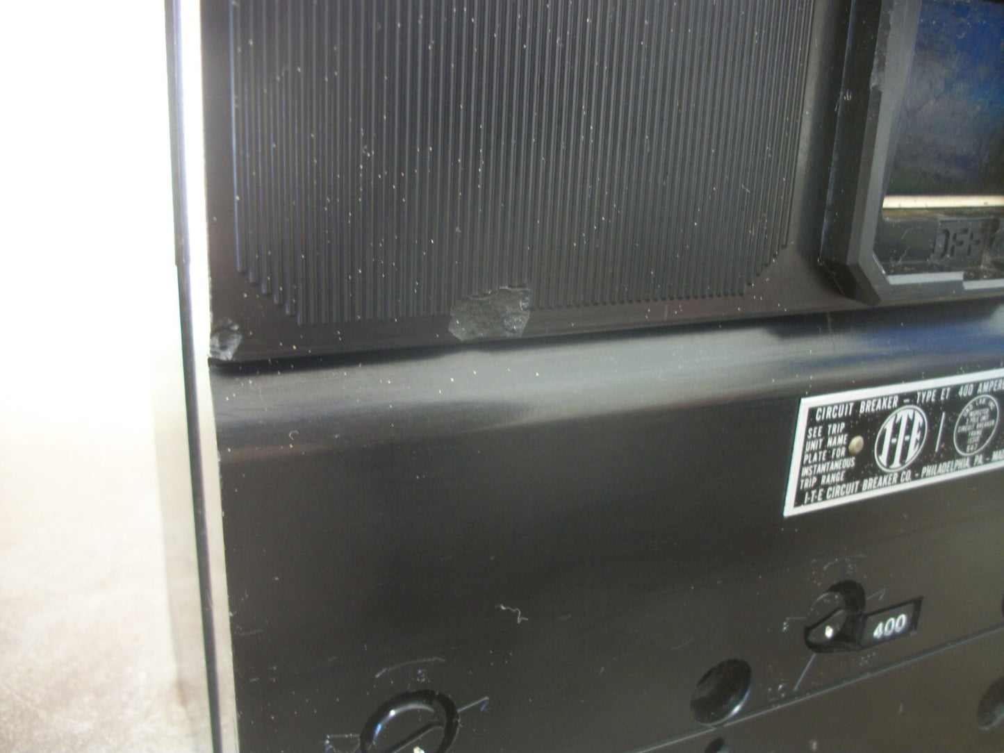 SIEMENS ITE ET JKL CIRCUIT BREAKER JKL3400F 400AMP 600VOLT 3POLE W/400A TRIP