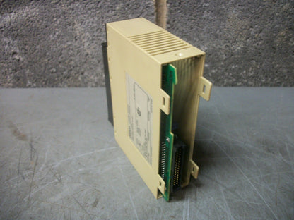 OMRON PLC OUTPUT UNIT C200H-0C222
