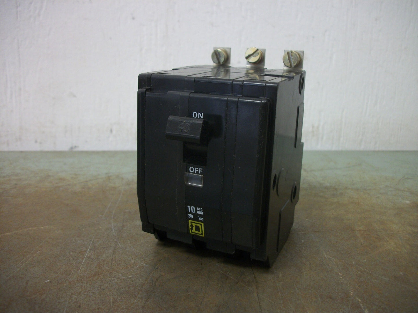 SQUARE D QOB CIRCUIT BREAKER QOB340 40AMP 240VOLT 3POLE