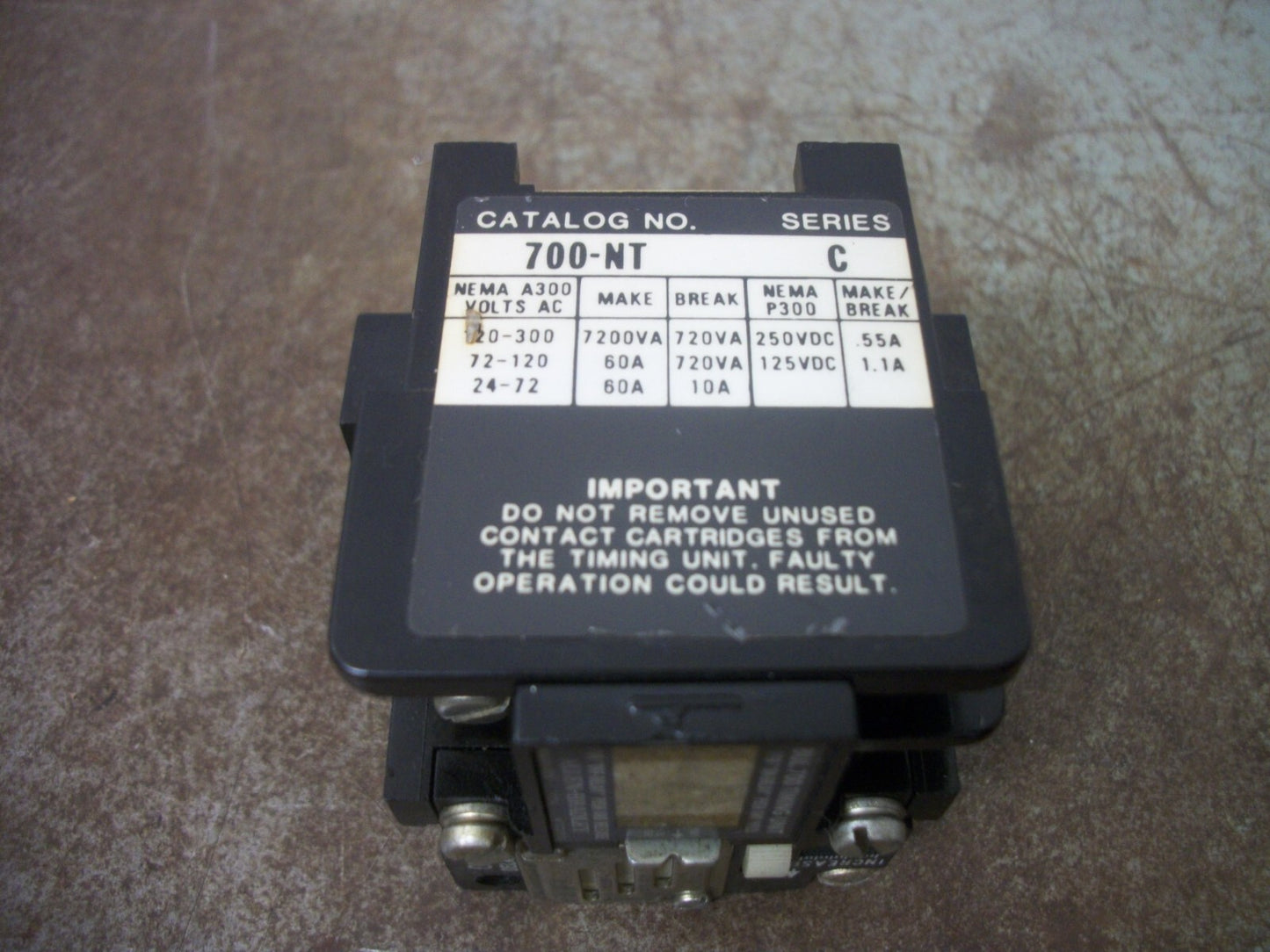 ALLEN-BRADLEY AC CONTROL RELAY PNEUMATIC TIMING UNIT 700-NT SERIES C *CHIPPED*