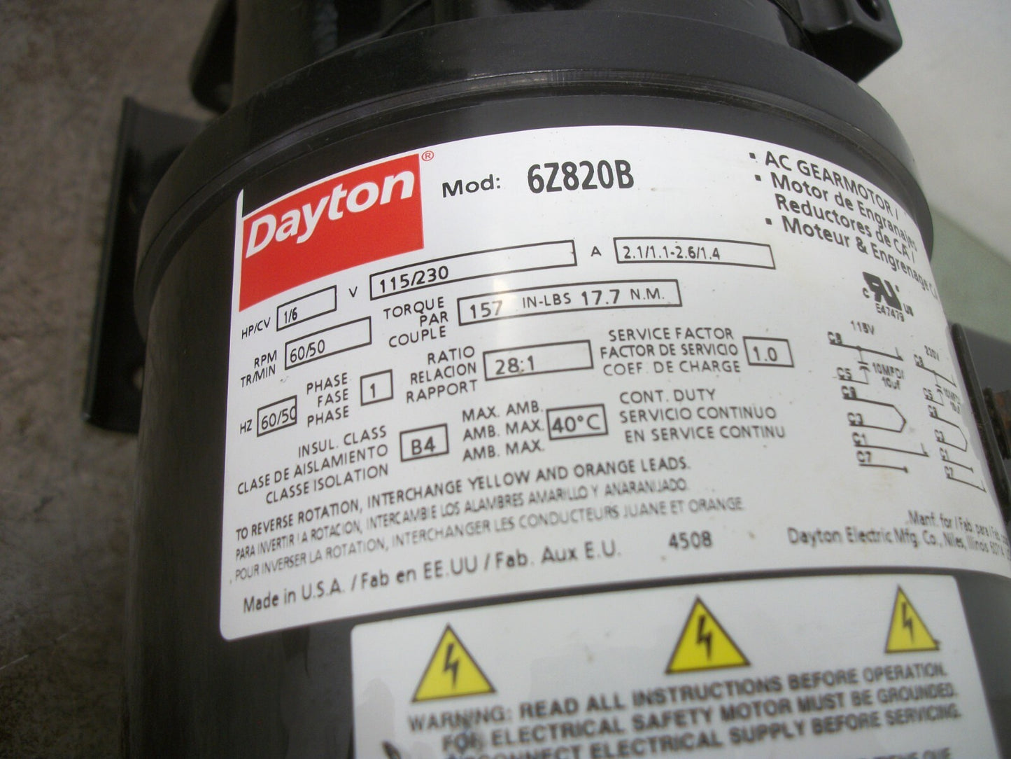 DAYTON 1/6HP 28:1 RATIO AC GEARMOTOR 6Z820B 230VOLT 1PH NOB