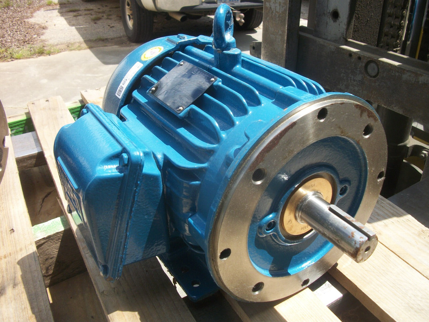 WEG 5HP 182/4TC TEFC AC MOTOR 00518ST3QIE184TC-W22 460VOLT 3PH 1750RPM NOB CRACK