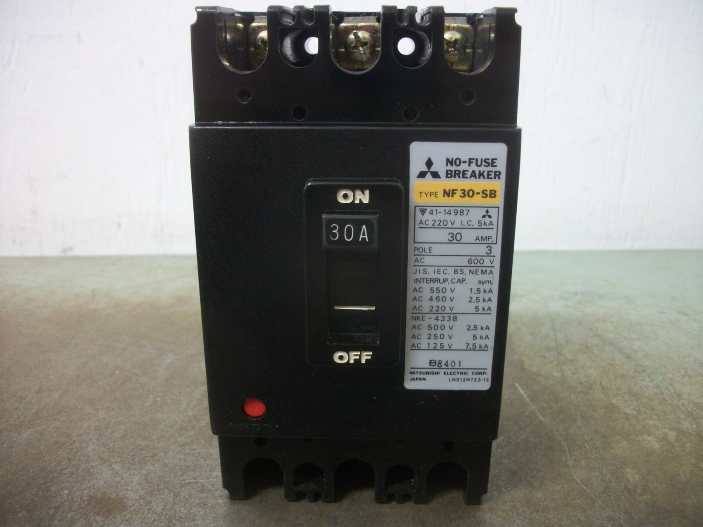 MITSUBISHI NO-FUSE CIRCUIT BREAKER NF30-SB-3P 30AMP 600VOLT 3POLE