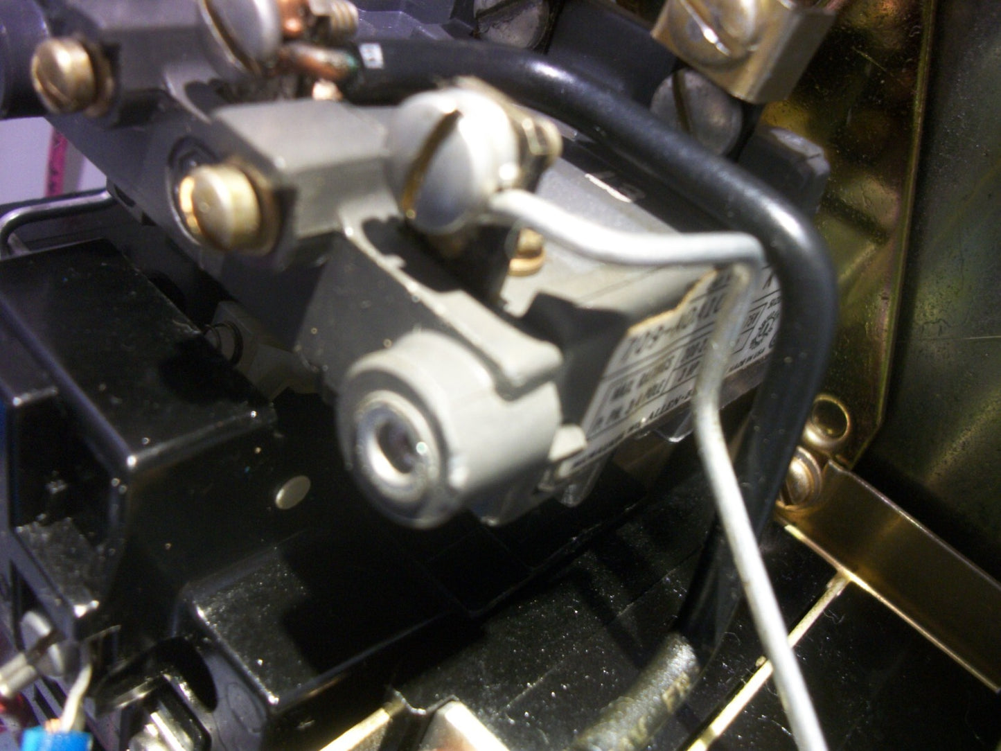 ALLEN-BRADLEY STARTER COMBO SIZE 0 709-AOA103 120VCOIL 30AMP  FUSIBLE