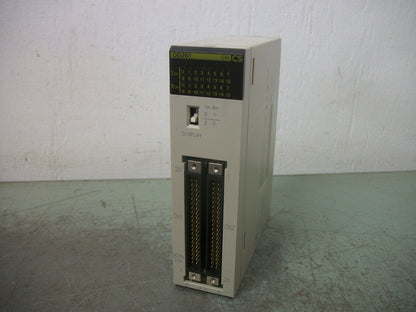 OMRON SYSMAC OUTPUT UNIT CS1W-OD261