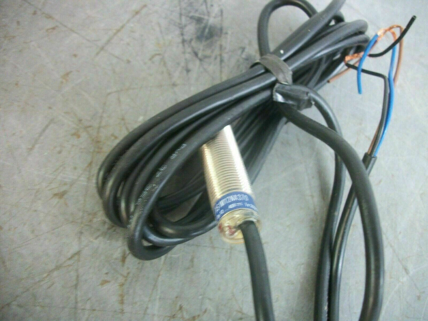 TELEMECANIQUE INDUCTIVE PROXIMITY SWITCH XS1-M12NA370 NOB