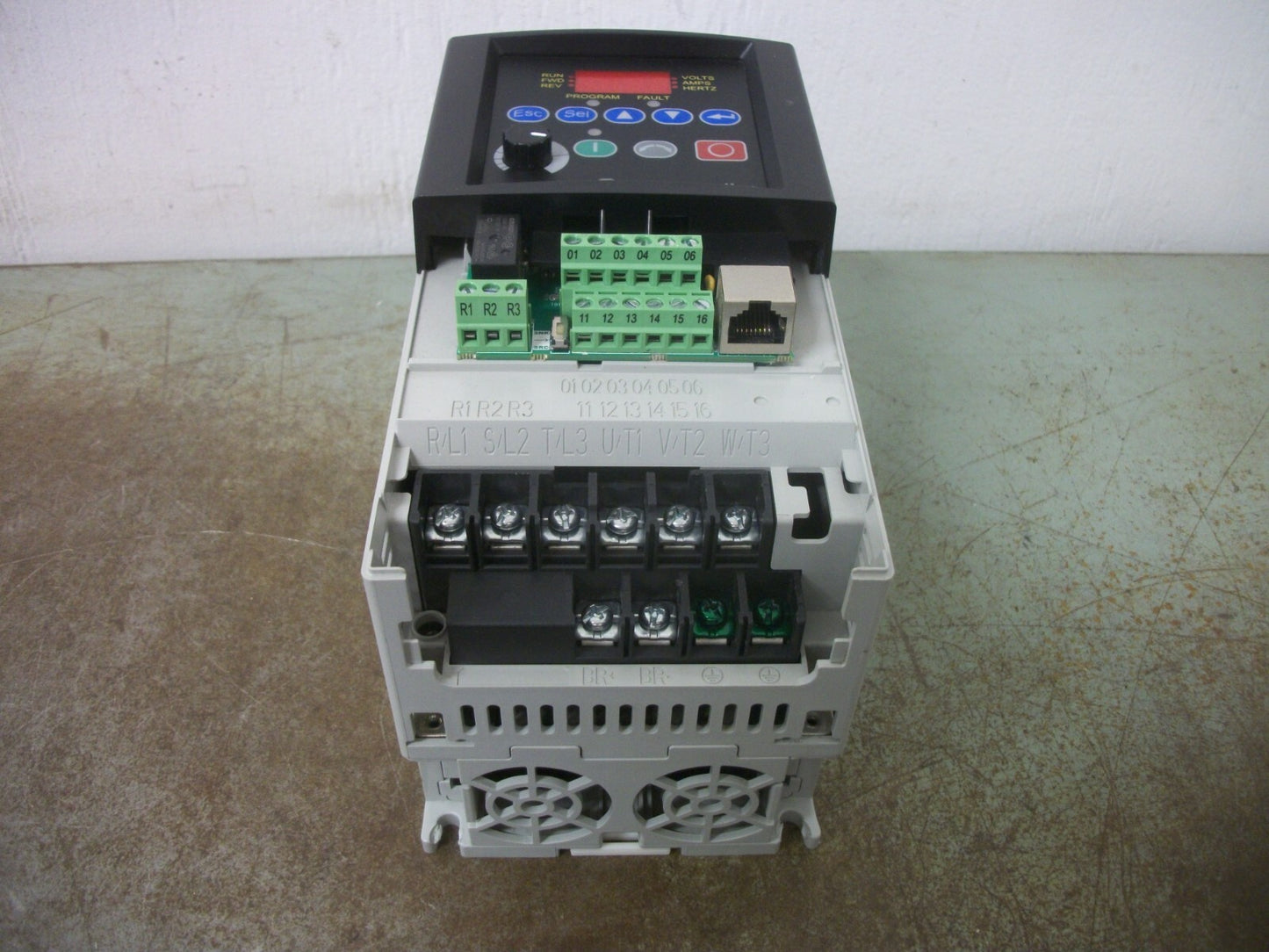 ALLEN-BRADLEY POWERFLEX 4 5HP AC DRIVE 22A-B017N104 230VOLT 3PH 17.5AMP