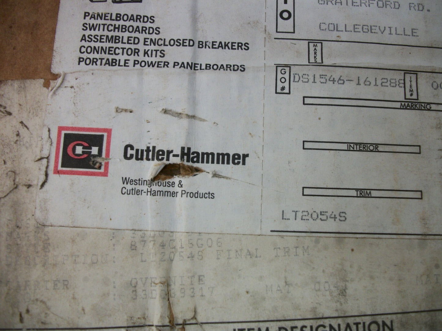 CUTLER-HAMMER 54" X 20" PANELBOARD SURFACE DOOR COVER LT2054S NIB