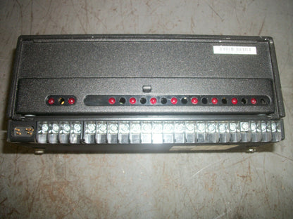 GE FANUC I/O 115VAC 8-POINT LOW LEAKAGE MODULE IC660EBD101K W/BLOCK IC660TSD100K