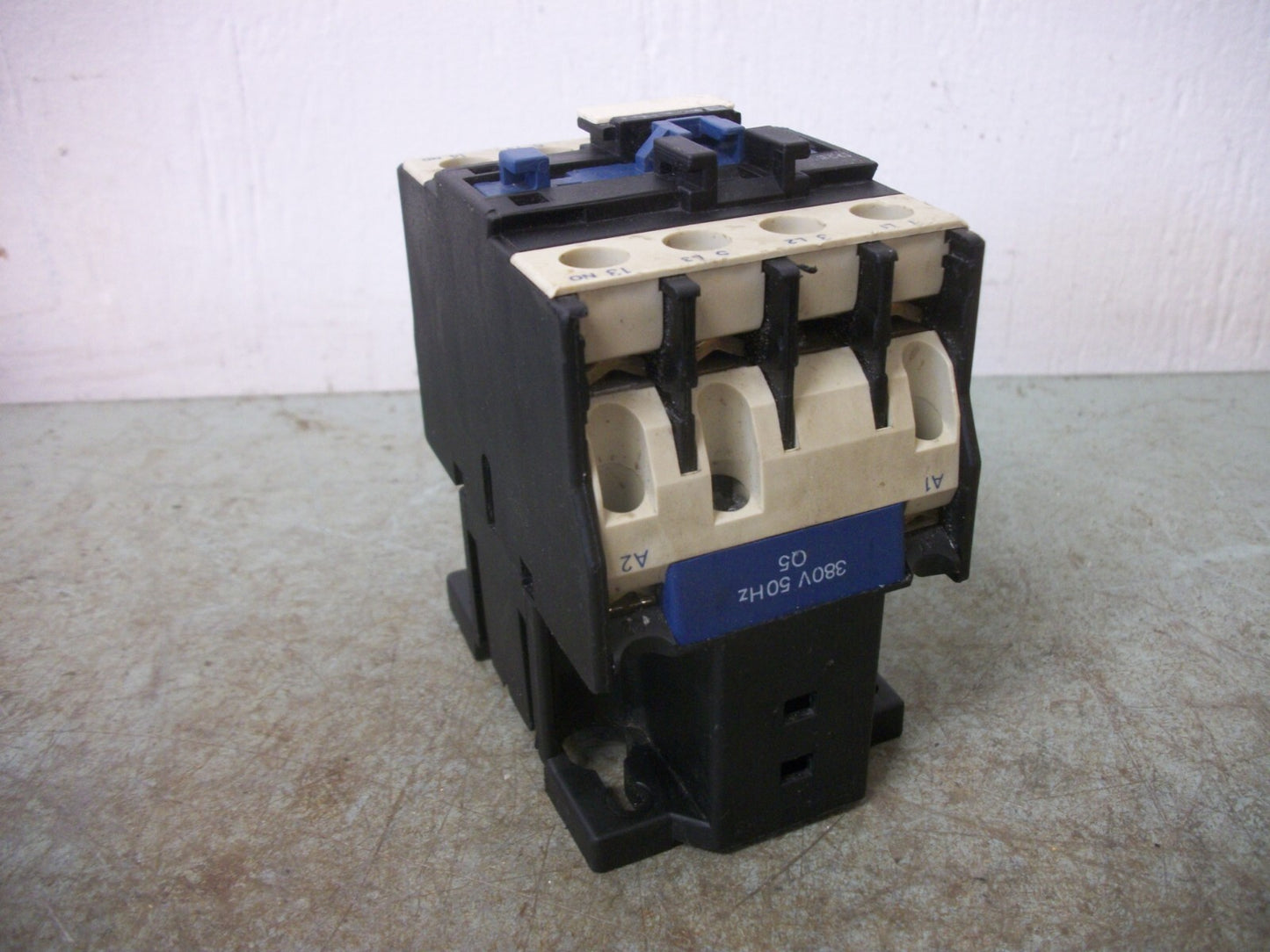 TELEMECANIQUE CONTACTOR LC1D2510Q5 40AMP 380VCOIL 3PH 600V 20HP