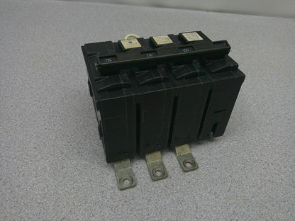 SIEMENS BL CIRCUIT BREAKER B350H00S01 50AMP 240VOLT 3POLE W/SHUNT CHIPPED