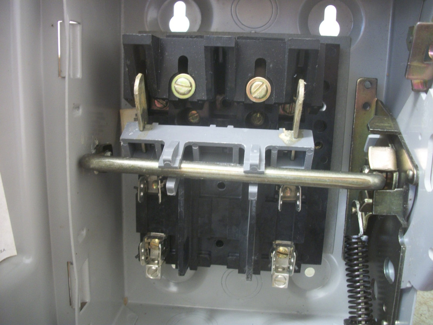 WESTINGHOUSE DISCONNECT TYPE 1 HFN221 30AMP 240VOLT 2POLE FUSIBLE NIB