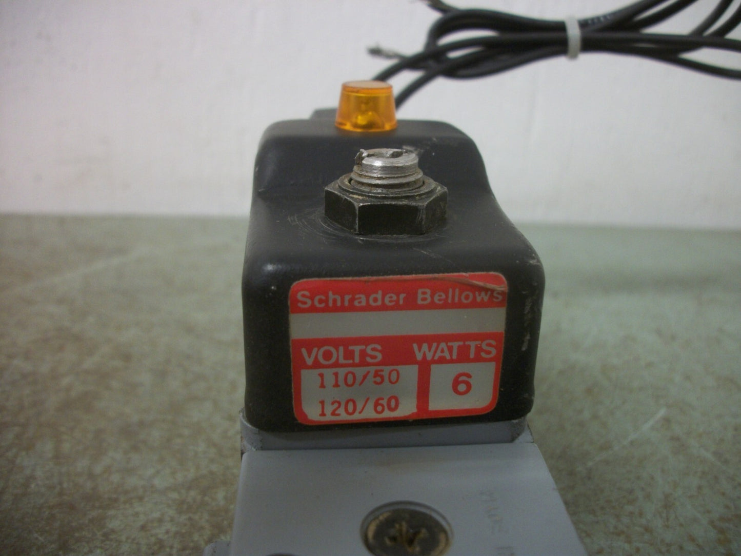 SCHRADER BELLOWS PNEUMATIC SOLENOID VALVE L77524101 120VOLT 6WATT