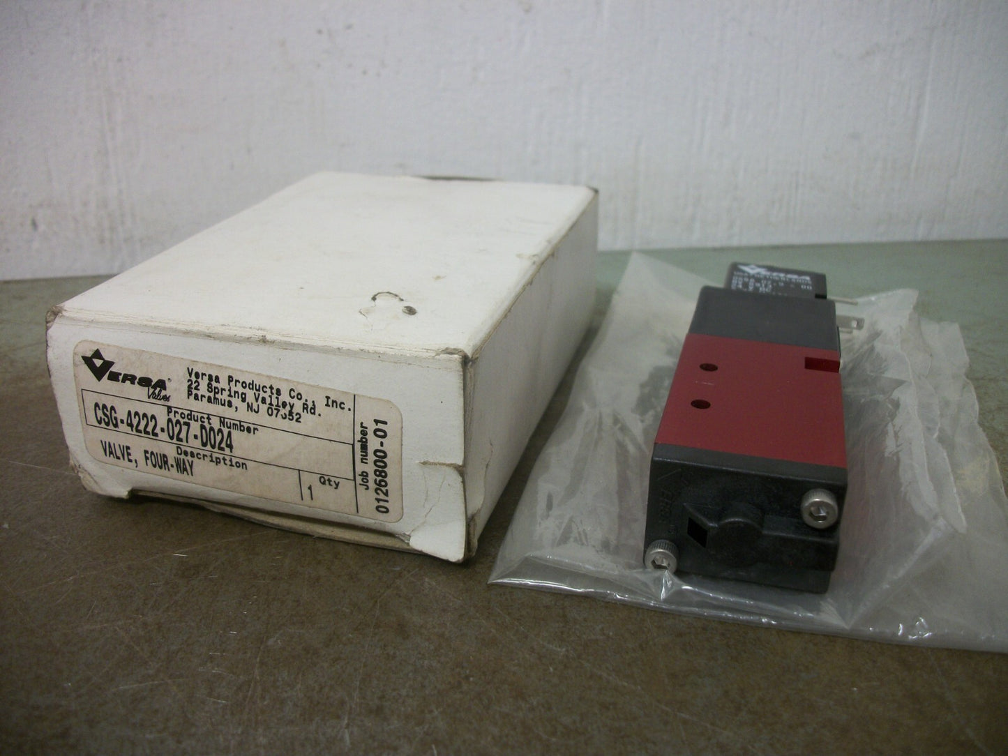 VERSA 4-WAY SOLENOID VALVE CSG-4222-027-D024 24VCOIL 15-115PSI 0.75WATT NIB