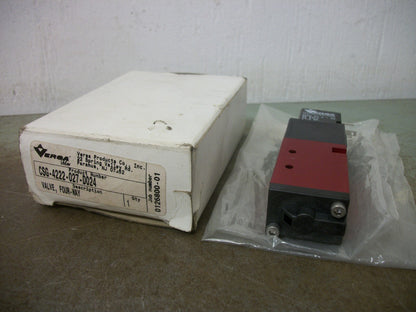VERSA 4-WAY SOLENOID VALVE CSG-4222-027-D024 24VCOIL 15-115PSI 0.75WATT NIB