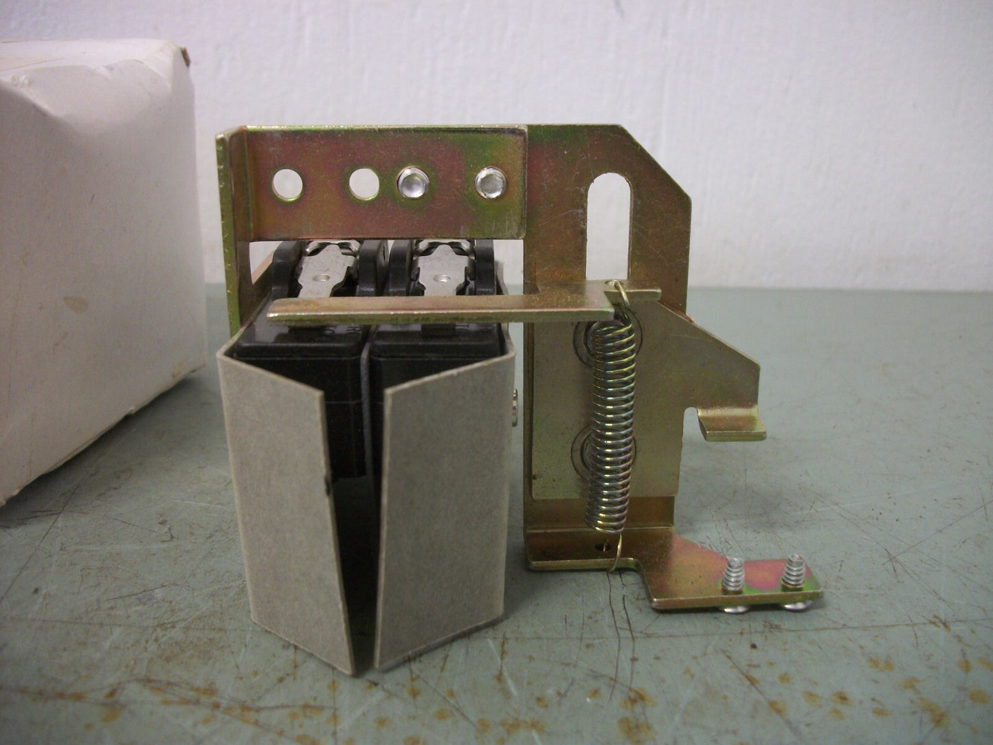 GE AUXILIARY CONTACT KIT THAUX64D NIB