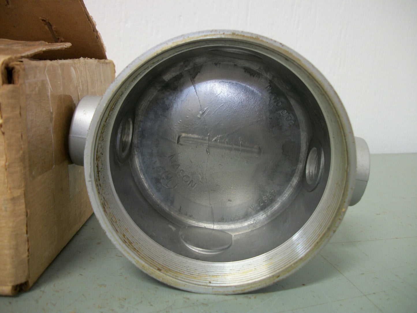 RED DOT 1/2" 2-WAY OUTLET BOX GAC1 NIB