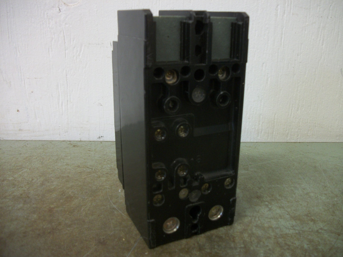 SQUARE D Q2L CIRCUIT BREAKER Q2L32125 125AMP 240VOLT 2POLE