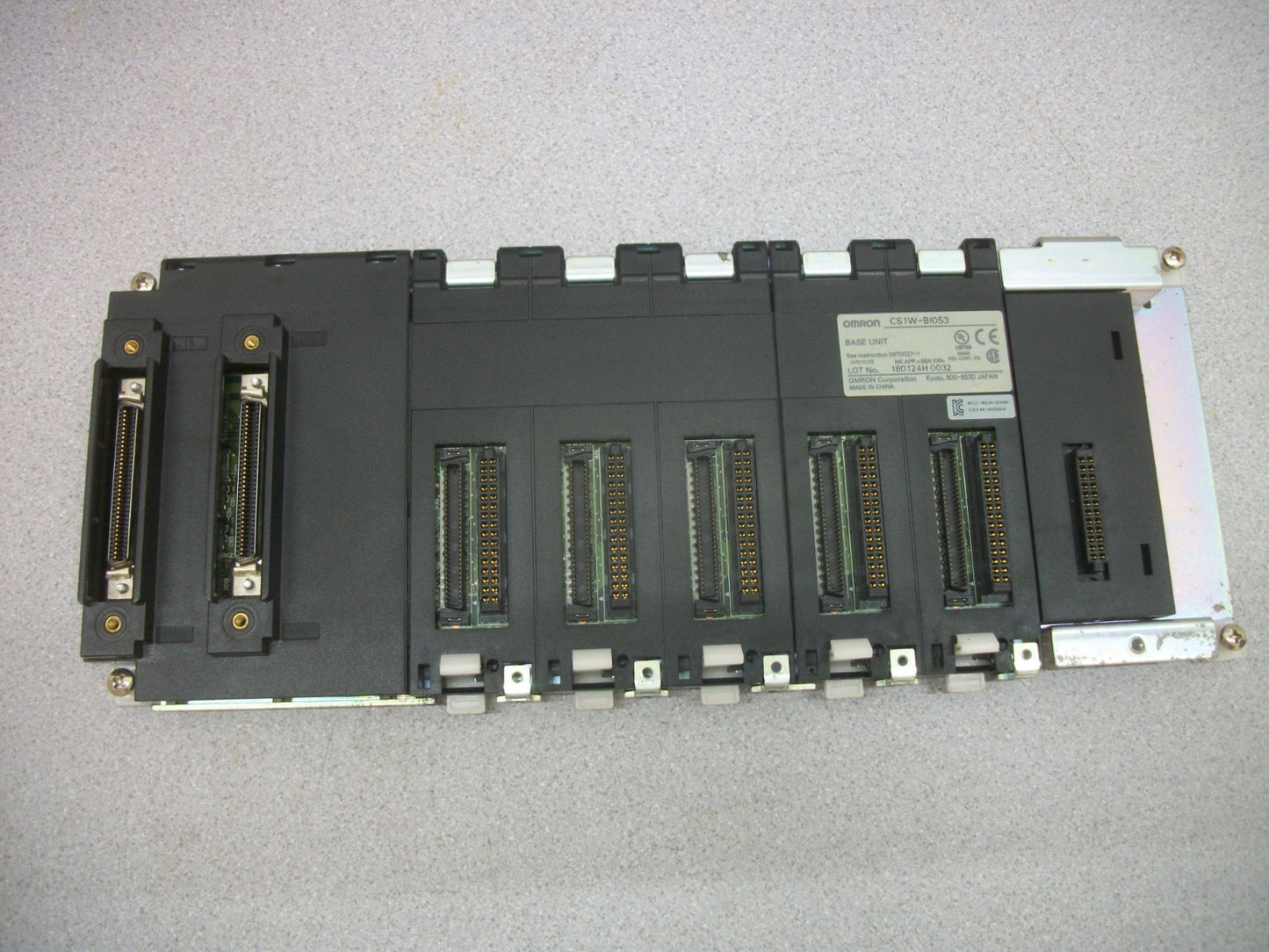 OMRON 5-SLOT PLC BASE UNIT CS1W-BI053