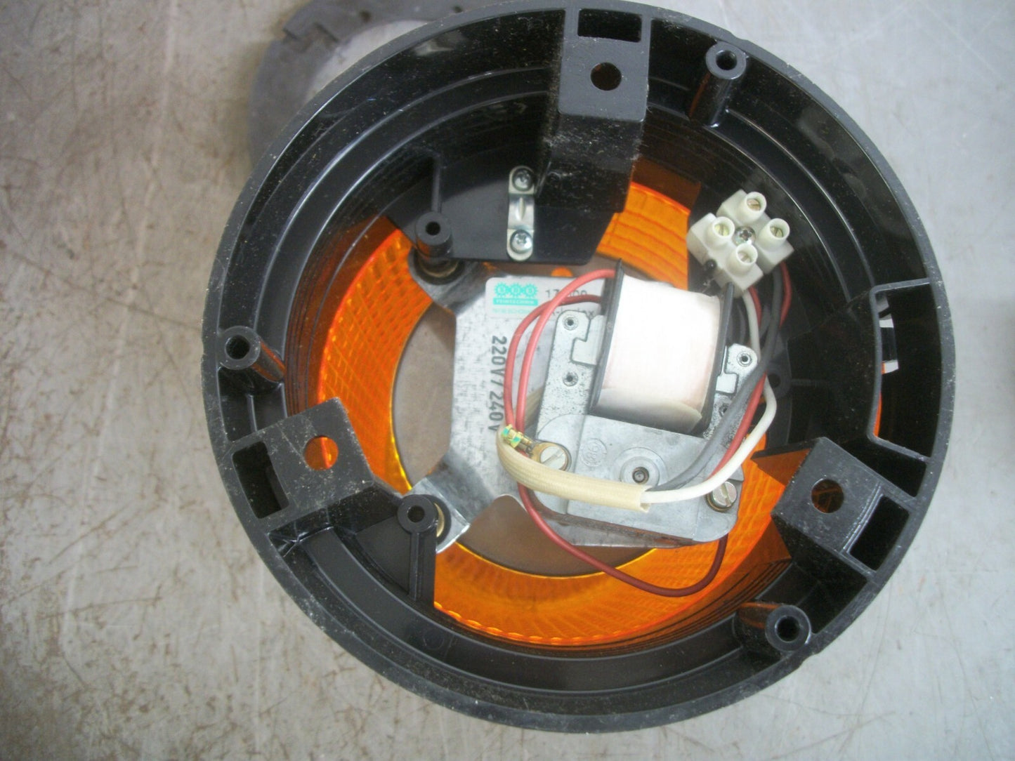 HELLA AMBER ROTATING BEACON KL 710 220VOLT 25WATT NIB