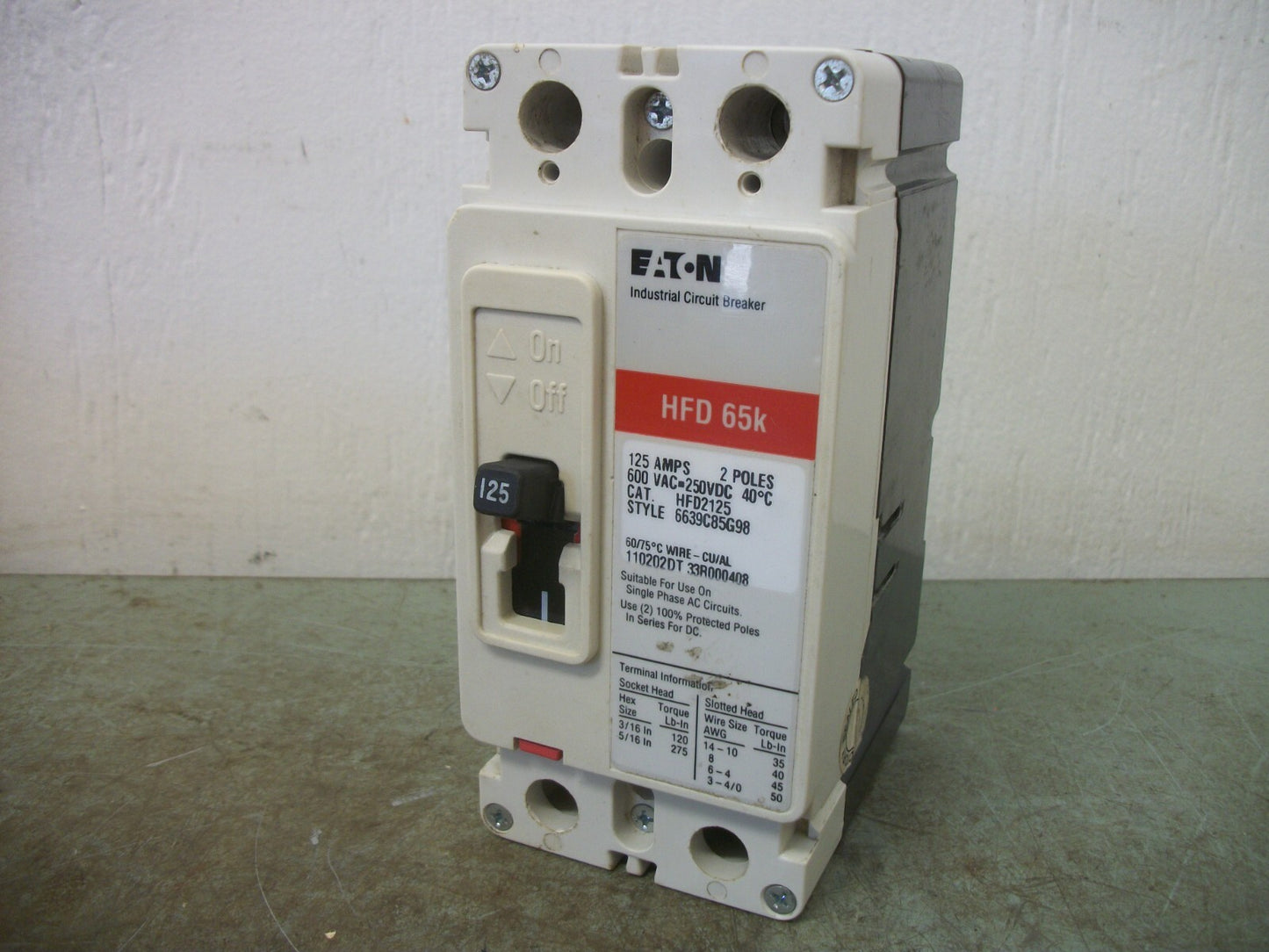 CUTLER-HAMMER HFD CIRCUIT BREAKER HFD2125 125AMP 600VOLT 2POLE RED