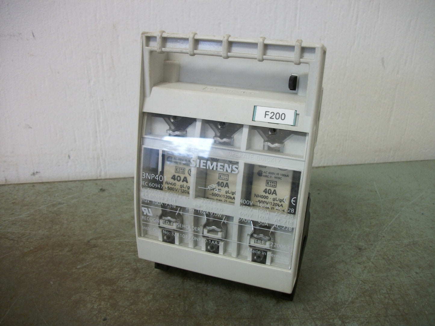 SIEMENS 3NP401 FUSE HOLDER 3ZX1012-0NP30-1AA2 160AMP 690VOLT 3POLE