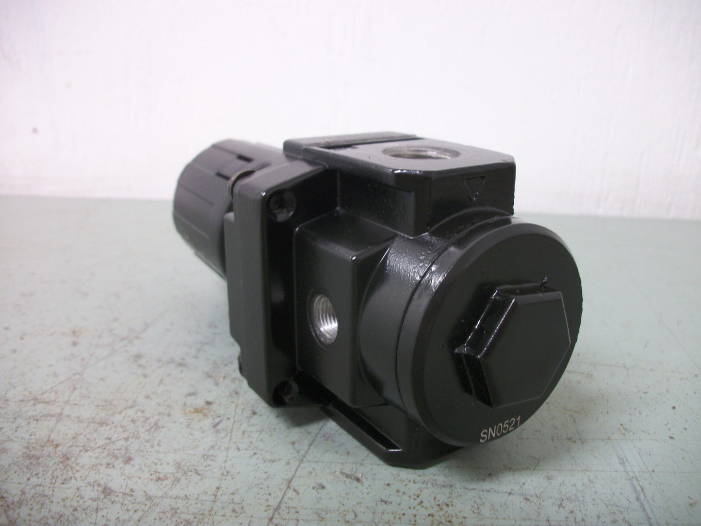 PUSHLOCK 1/4" NPT PNEUMATIC AIR REGULATOR VALVE 200PSI