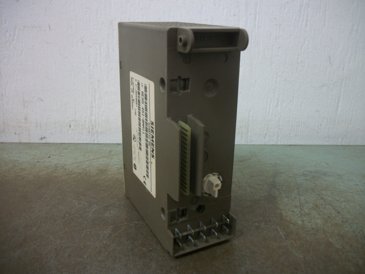 SIEMENS SIMATIC S5 DIGITAL OUTPUT MODULE 6ES5451-8MA11