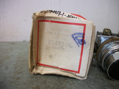 CUTLER-HAMMER MOMENTARY FLUSH BLACK PUSHBUTTON E24PBOL NIB