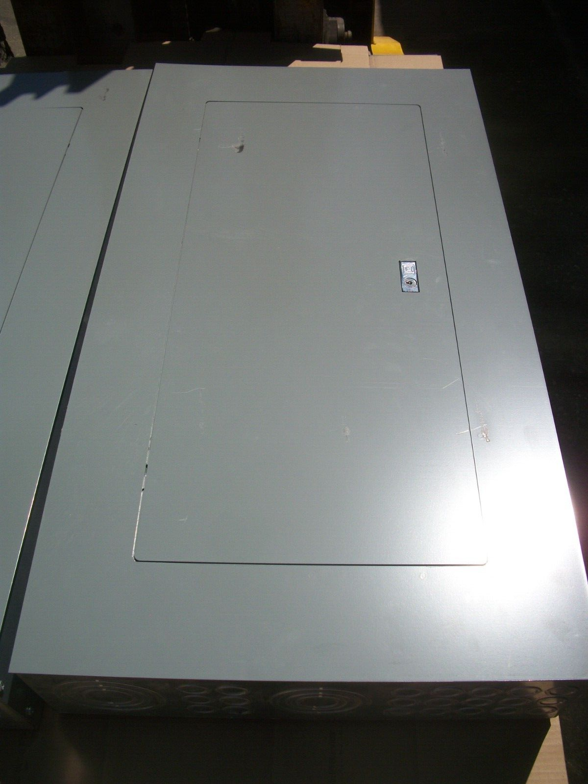 SQUARE D NF LOAD CENTER PANELBOARD 12381360280040001 100AMP 208Y/120VOLT 3PH NOB