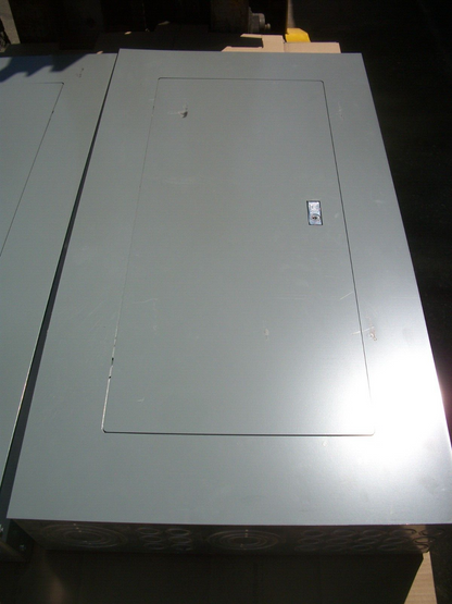 SQUARE D NF LOAD CENTER PANELBOARD 12381360280040001 100AMP 208Y/120VOLT 3PH NOB